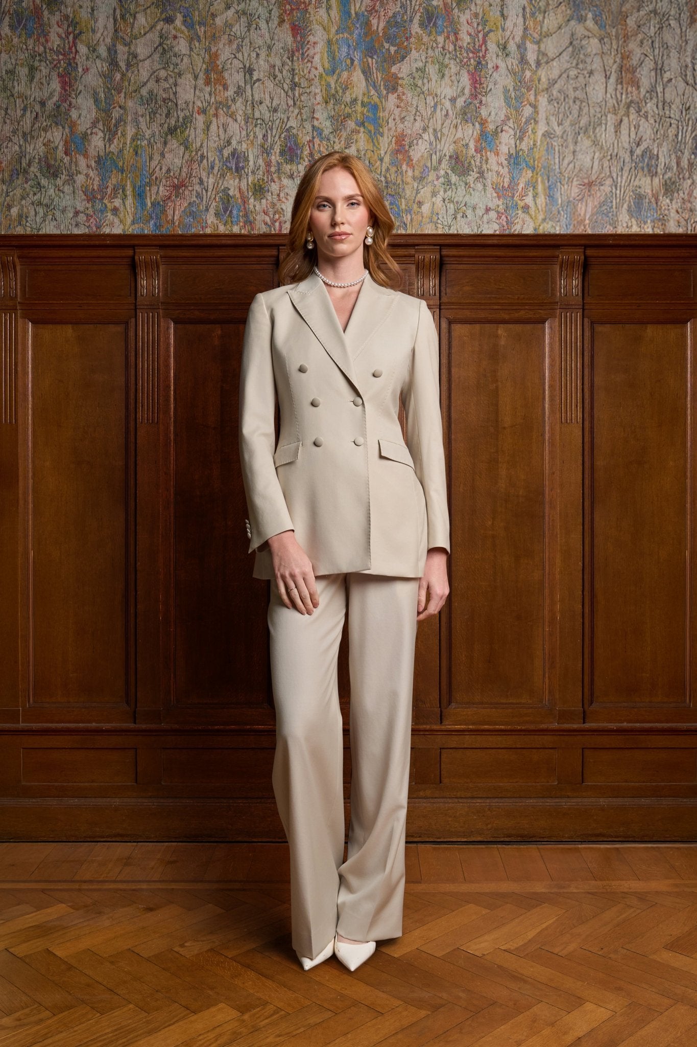 【値下げ】Double Breasted Classic Blazer ベージュ Champagne double breasted blazer | WMNSUIT
