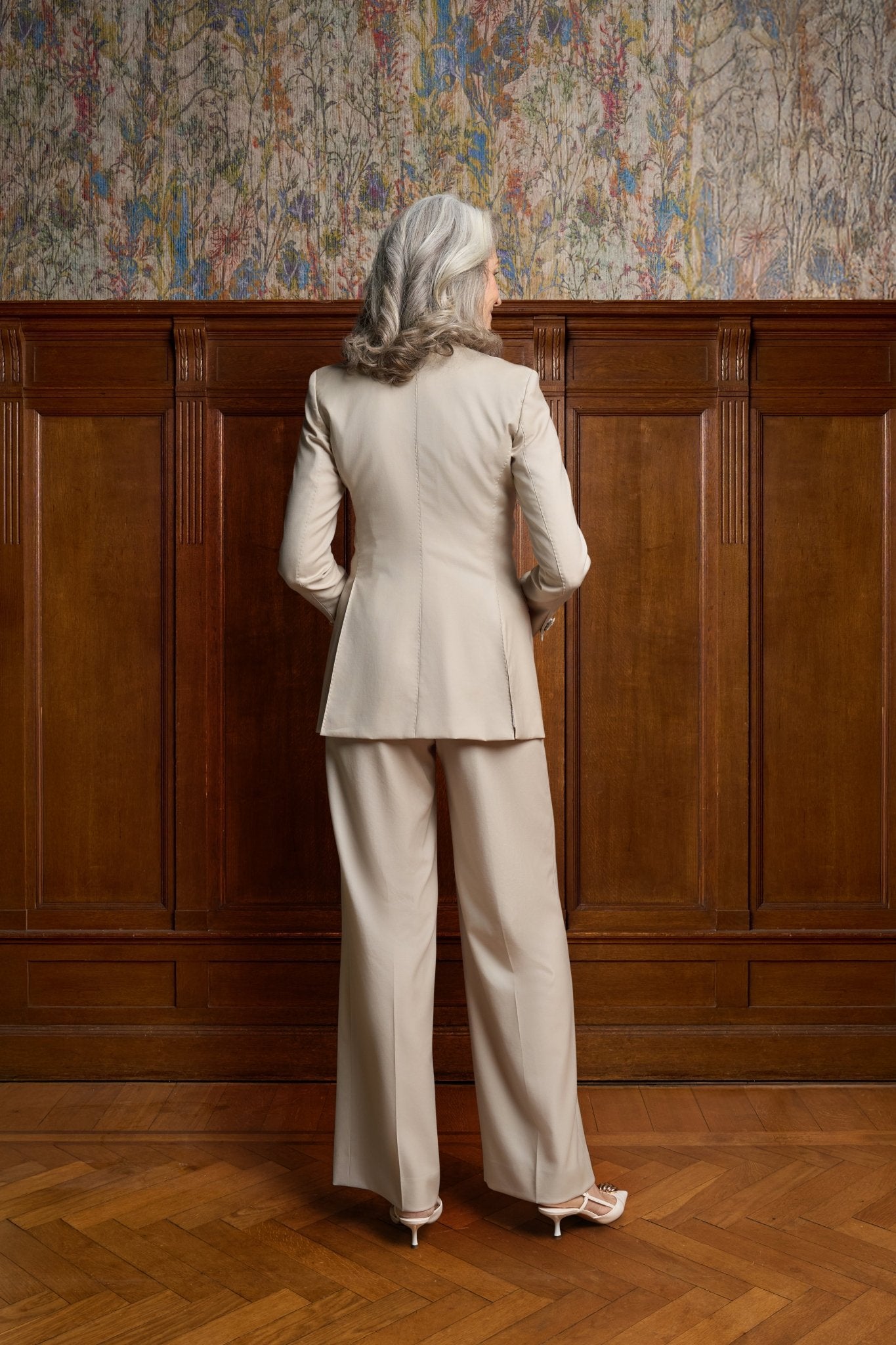 Champagne double breasted blazer | WMNSUIT