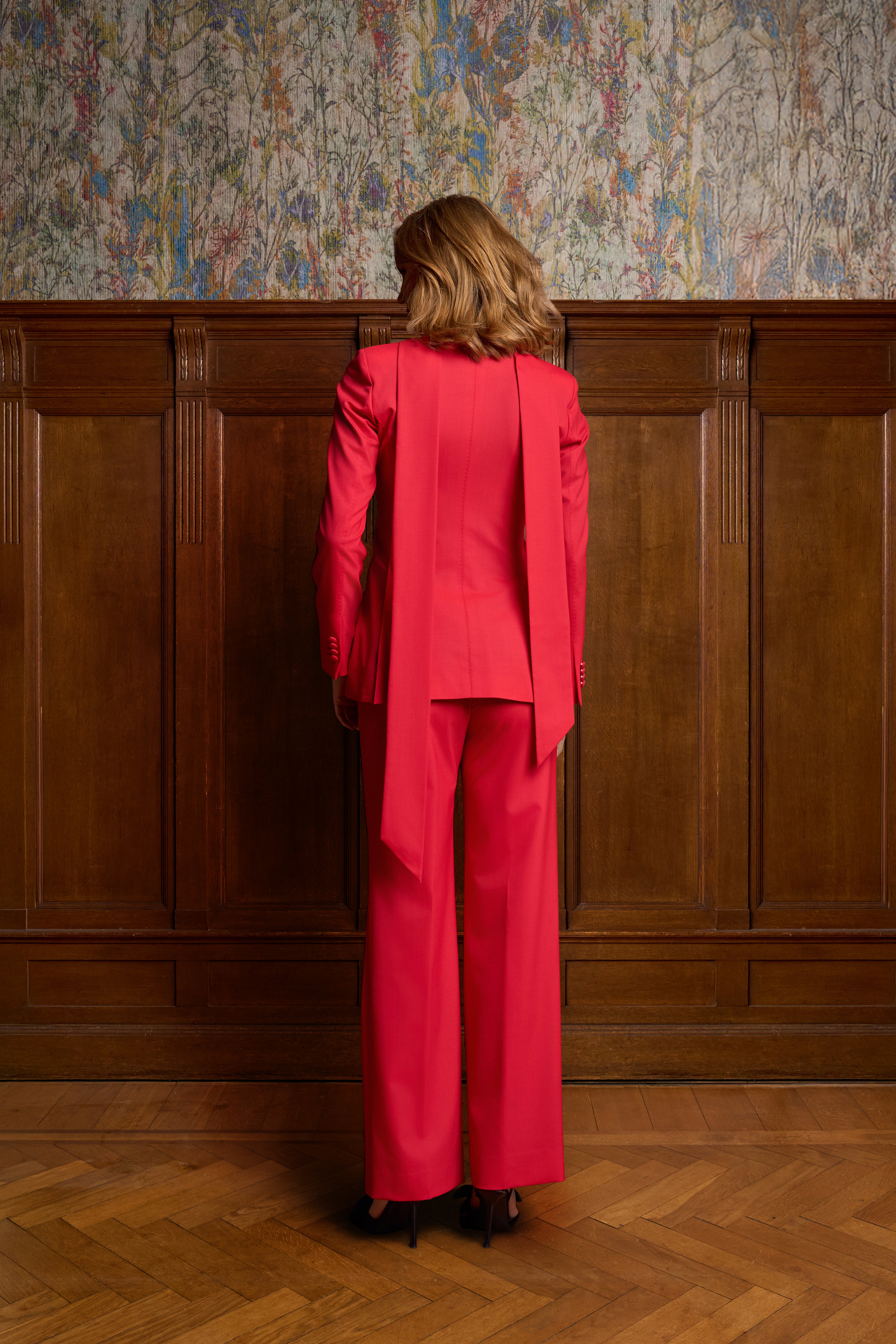 Rood double breasted pak